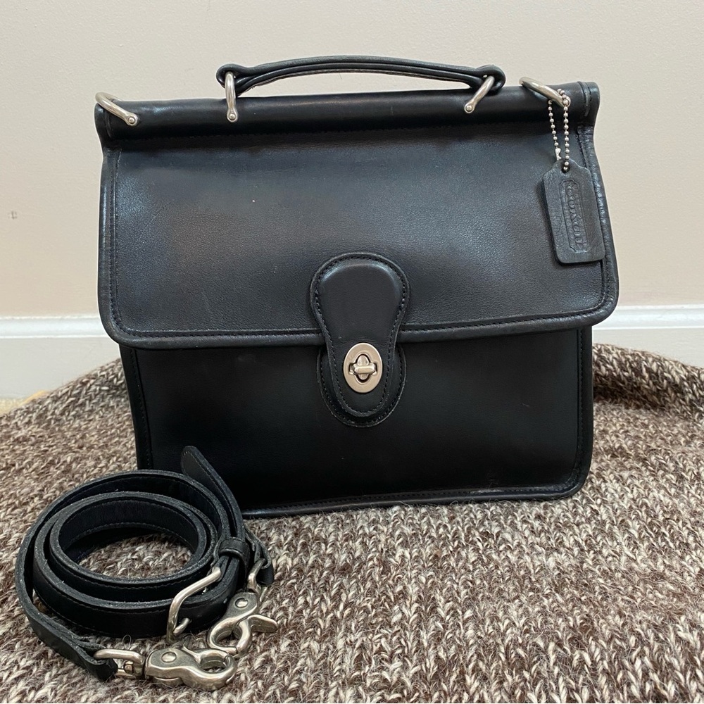 Vintage Coach Willis Black Leather Crossbody Bag w/Nickel Hardware - Picture 2 of 8